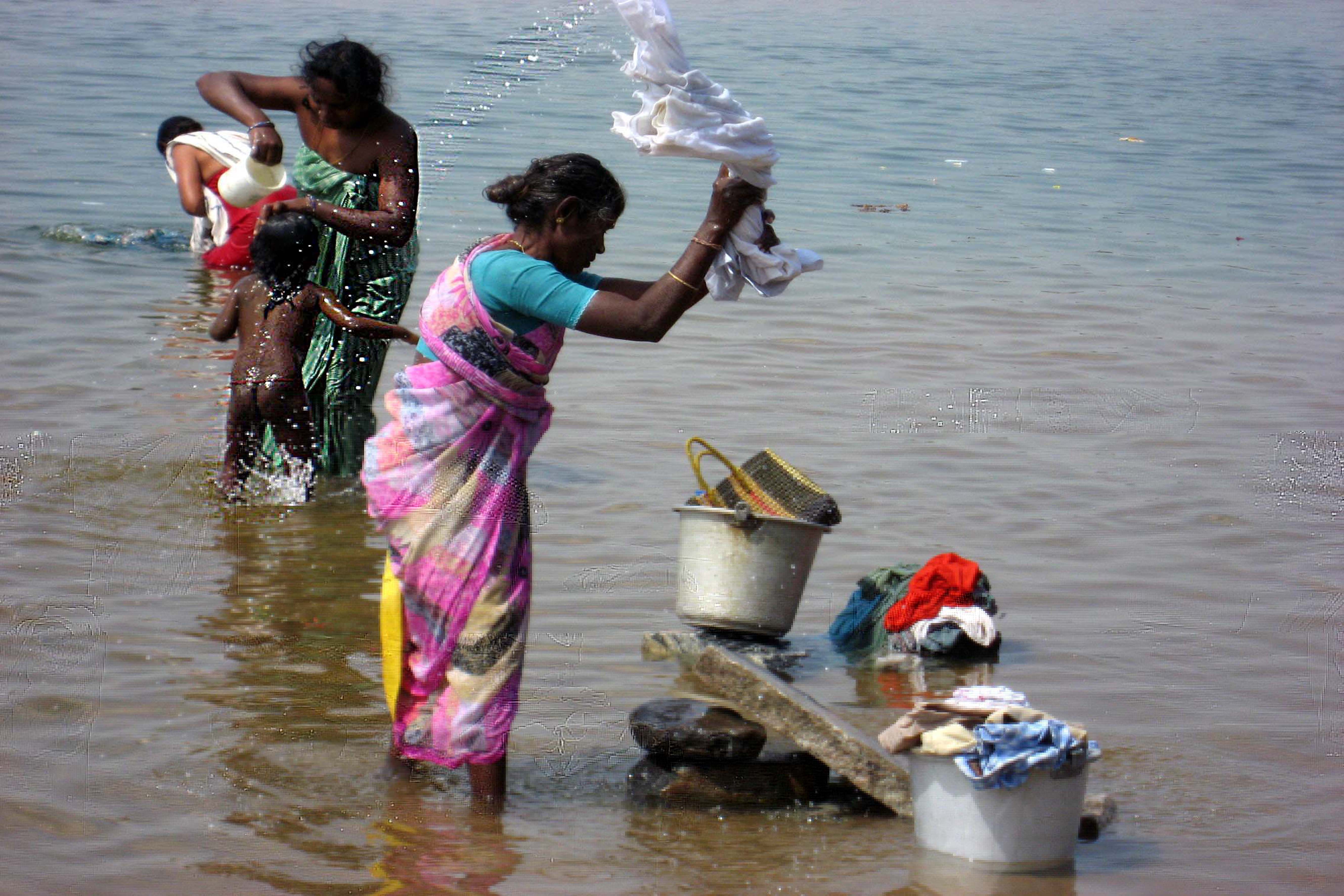Lavandaie al fiume - Tamil Nadu - India del Sud - Miriam Bergonzini.jpg