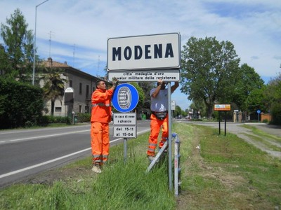 cartello Modena medaglia d'oro