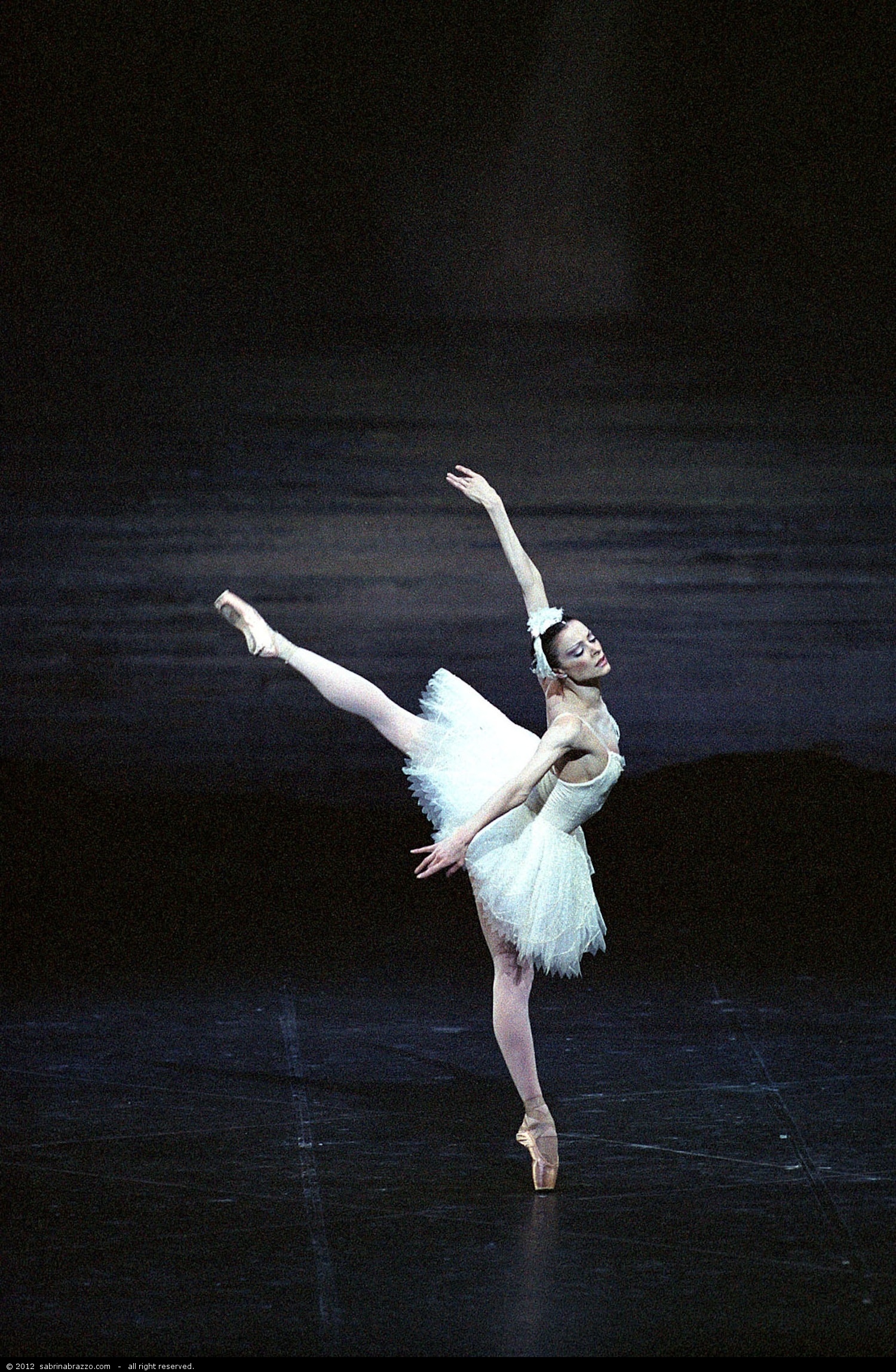 Sabrina-Brazzo-Cigno-Bianco©Teatro-alla-Scala.jpg