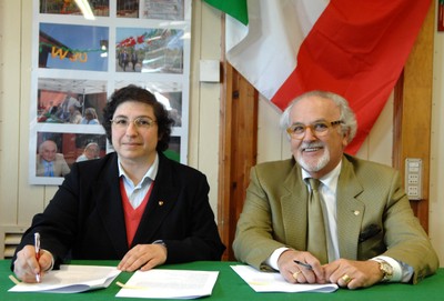 L'assessore alle Politiche sociali, Francesca Maletti, e il presidente del Coordinamento provinciale Ancescao, Esarmo Righini