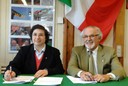 L'assessore alle Politiche sociali, Francesca Maletti, e il presidente del Coordinamento provinciale Ancescao, Esarmo Righini