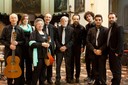 una formazione della piccola orchestra Mutinae Plectri.jpg
