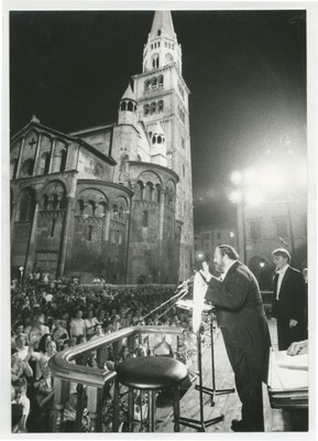 concerto pavarotti nuccia fucile piazza grande 140993.jpg