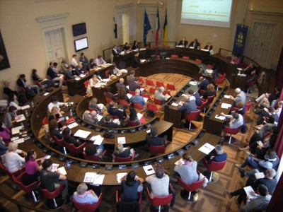La sala del Consiglio durante l'incontro di presentazione di di Por Fesr 2014-2020