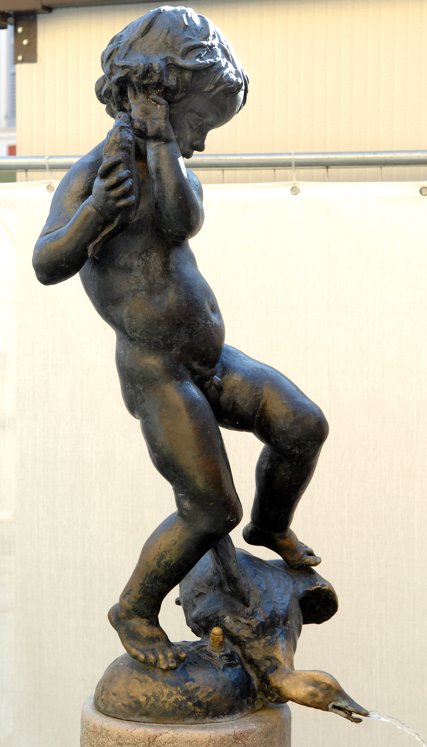 fontana piazza XX settembre.jpg