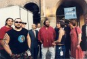 Il maestro Pavarotti e i 99 Posse in un'iniziativa del Centro Musica