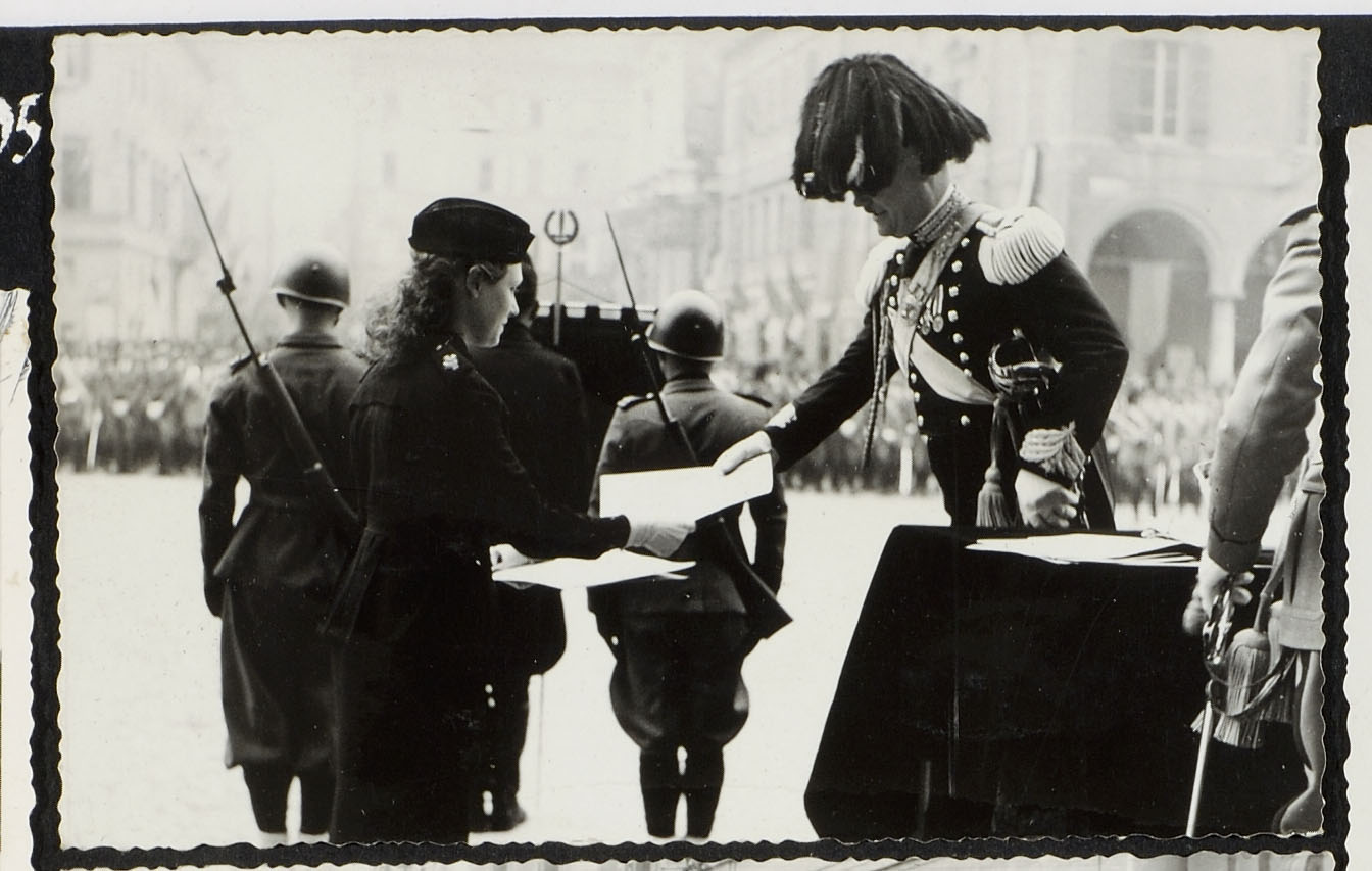 onoreficenze ai caduti guerra civile spagna 1938.jpg
