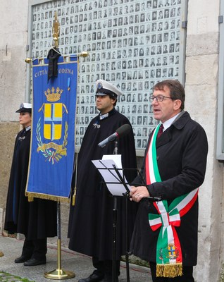 14 novembre, presidio al Sacrario dei Caduti - 3