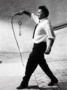 Tazio Secchiaroli, Federico Fellini sul set di 8 ½, Cinecittà, 1962.jpg