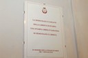 La targa apposta nella sala dei Passi perduti in Municipio