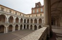 palazzo ducale loggiato e cortile d'onore.jpg