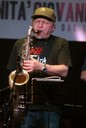 jerry bergonzi sax verticale.JPG