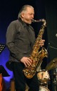 jerry bergonzi sax verticale 2.JPG