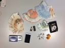 Denaro e droga sequestrati