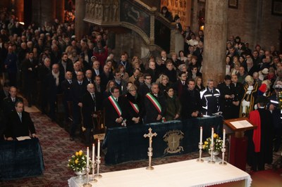 san geminiano 2015 messa in duomo.jpg