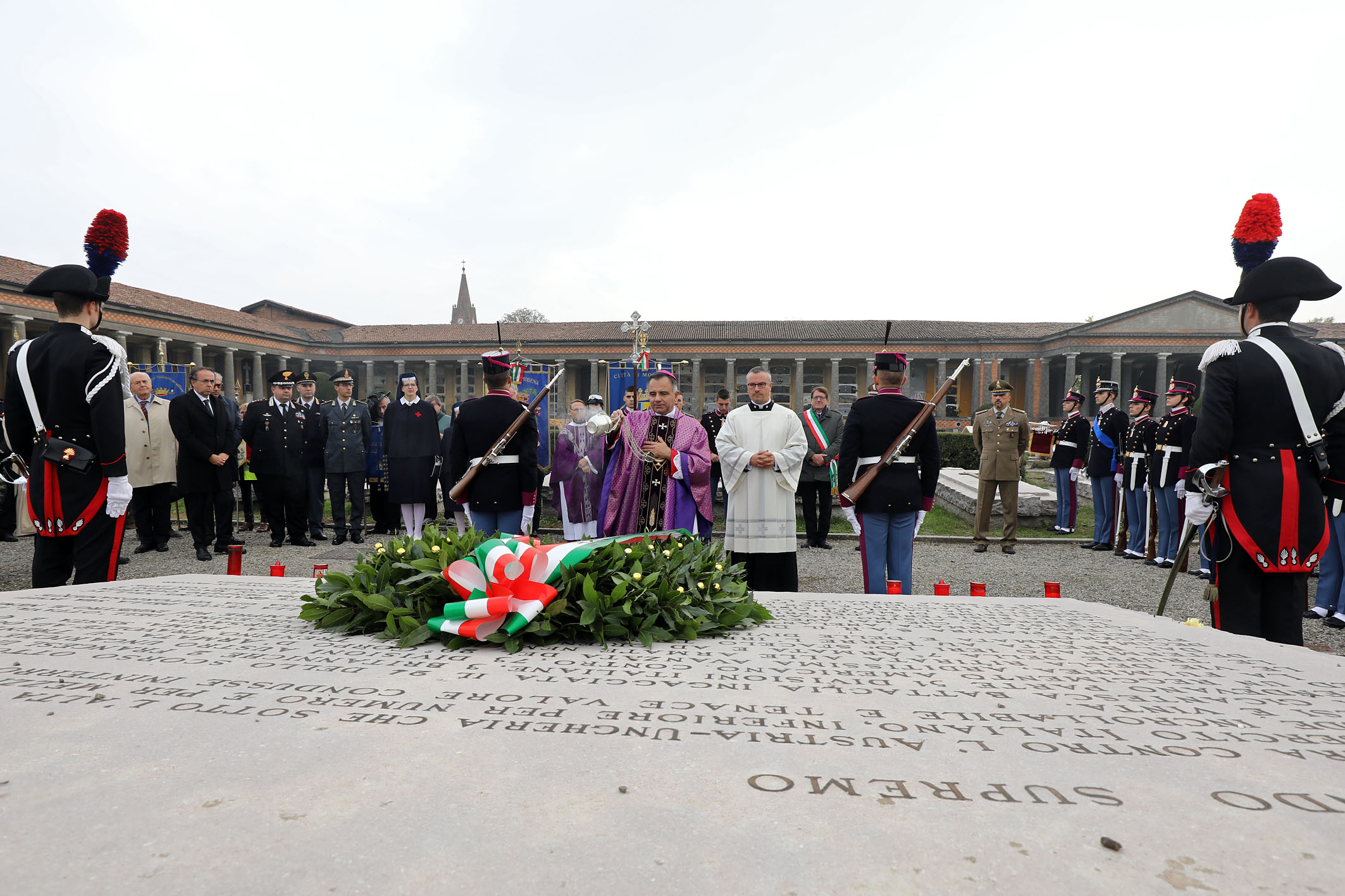 Un momento della celebrazione con l’Arcivescovo di Modena – Nonantola Erio Castellucci