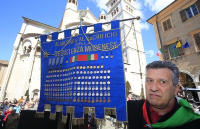 25 aprile, in piazza Grande