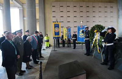 omaggio al famedio di san cataldo.jpg