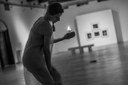 Daina Pignatti nella performance per Lumen foto Dante Farricella.jpg