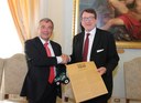 Modena-Weifang, il sindaco Muzzarelli con Andrea Bedosti, general manager di Lovol Arbos-Italy 