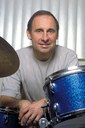 Joe La Barbera batteria verticale.JPG