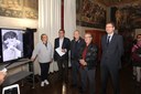 da sinistra, Roberta Frison direttore Istituto MEMe; Gianpietro Cavazza, vicesindaco di Modena e assessore alla Cultura; Marco Galletti, curatore della mostra; Ilario Tamassia, collezionista; Gianluca Trabucco di BPER Banca anteprima stampa maria callas 2017 261017.jpg