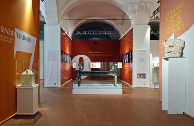 mutina splendidissima allestimento letto di Piacenza.jpg