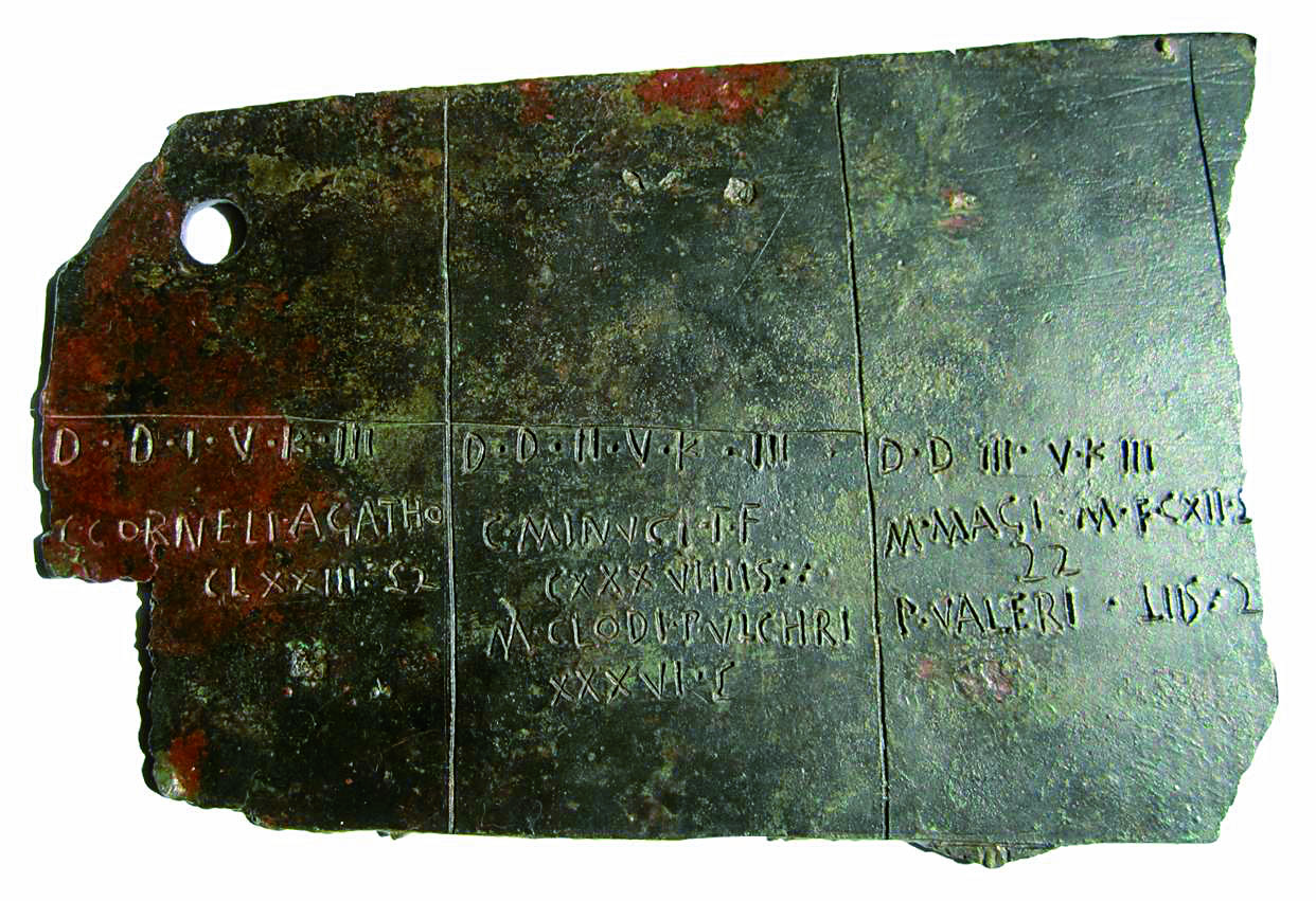 04 Frammenti di catasti in bronzo da Verona.jpg