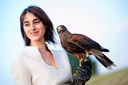 Jessica Ziveri e uno dei suoi falchi