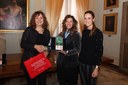 Deanna Dugoni e la figlia Marianna di Impression Dugoni, al centro l'assessora Ferrari.jpg