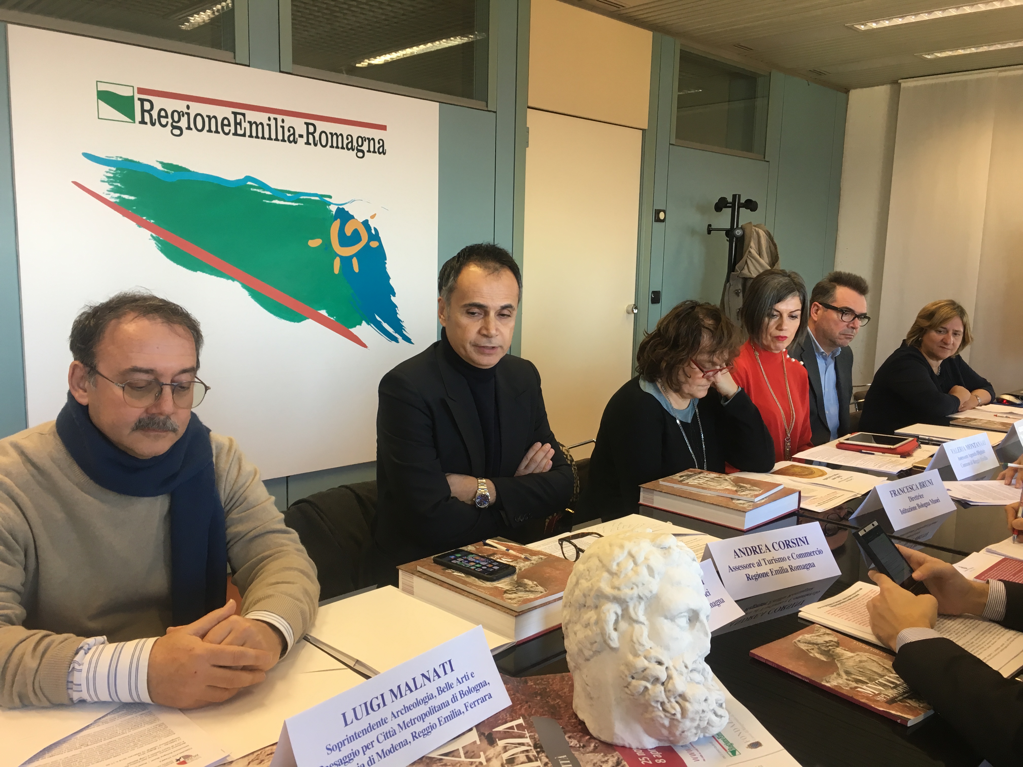 conferenza stampa apt 2200 anni via emilia 2.JPG