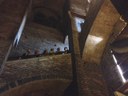 ghirlandina visita teatralizzata pubblico e scale.JPG