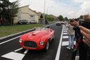 Una delle auto d'epoca che hanno inaugurato la rotatoria
