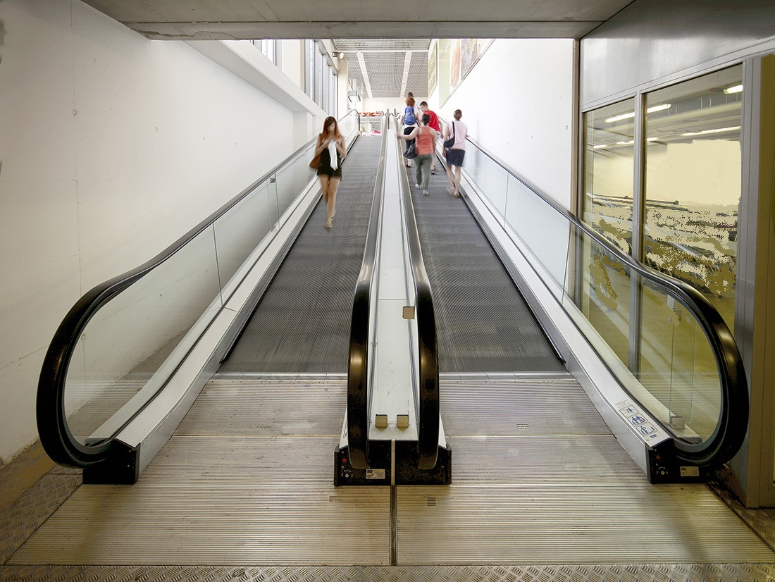 Sottopasso, un esempio di tappeto mobile sul tipo di quelli previsti nel progetto