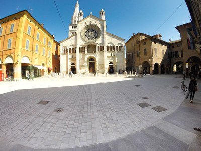facciata duomo nuova pavimentazione corso duomo.jpg