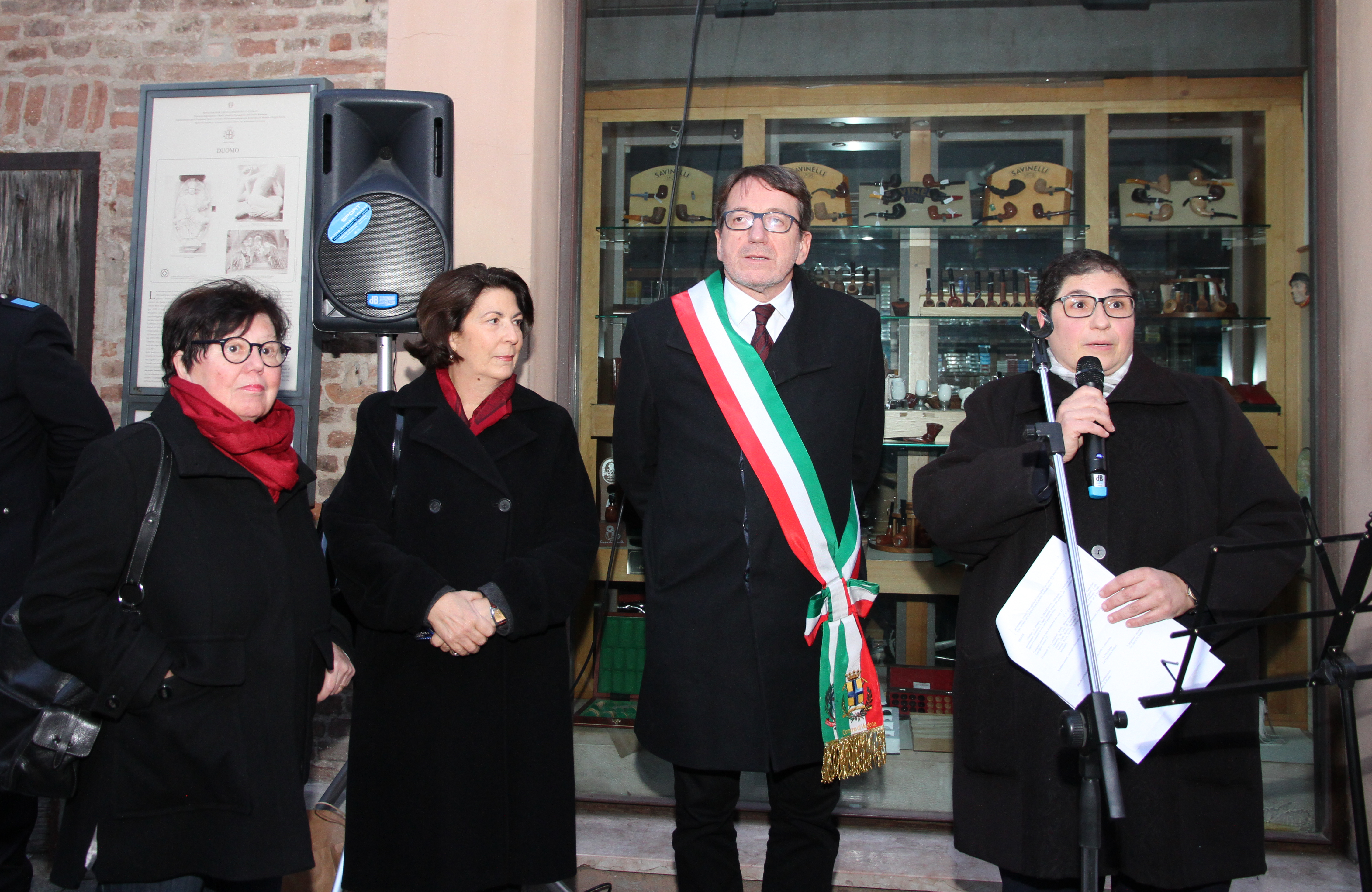 Ferrari, Paba, Muzzarelli e Maletti all'intitolazione.jpg