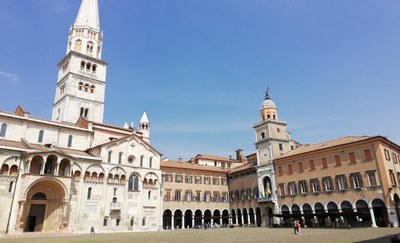 Ghirlandina e Palazzo Comunale-1.jpg