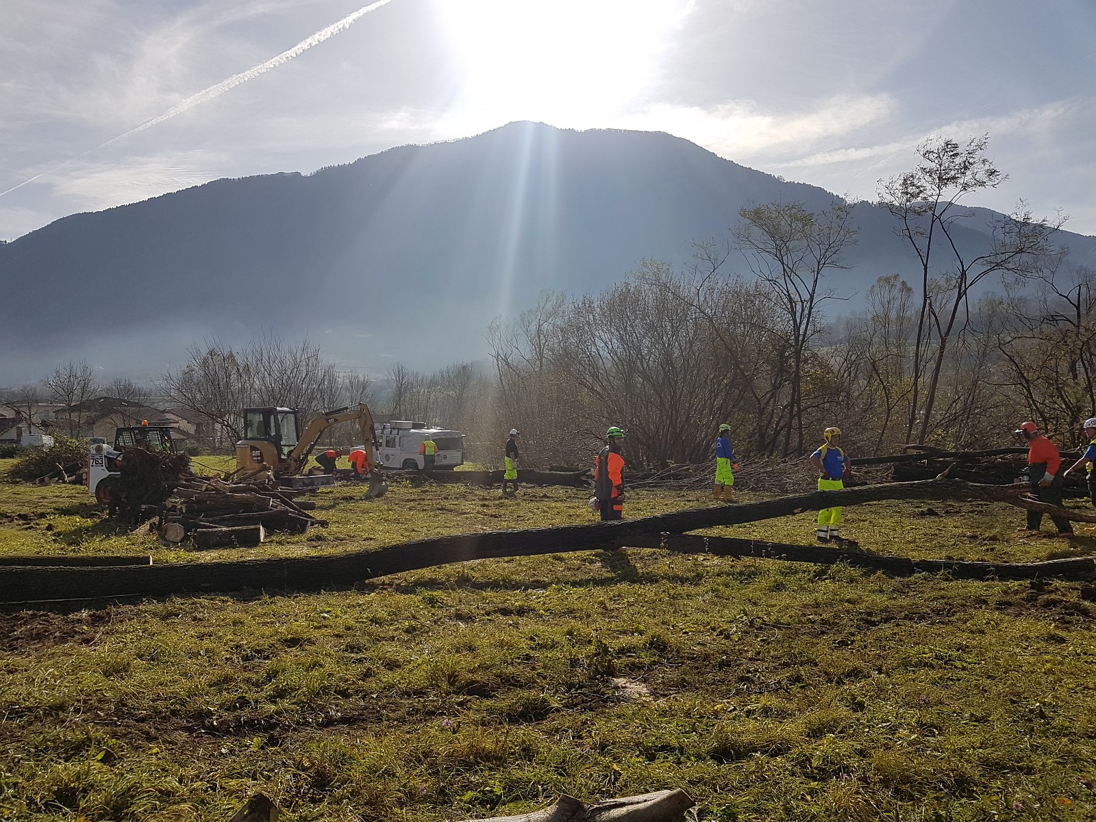 Il Gruppo comunale dei volontari di protezione civile di Modena in aiuto a Feltre dopo il maltempo in Veneto