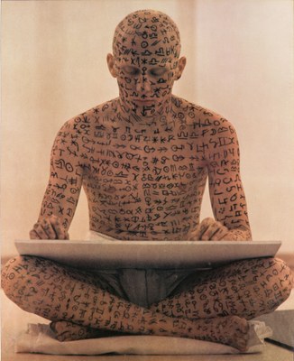 Io sono una poesia. Claudio Parmiggiani, Deiscrizione (Scriba), 1972, stampa su carta. Modena, Collezione privata.jpg