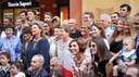 La rovesciata più bella Foto di gruppo famiglia Panini alla rimozione dell'edicola.jpg