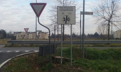 La segnaletica posizionata su stradello Piradello