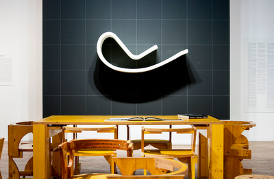 Veduta della mostra Cesare Leonardi. L’Architettura della Vita nella sala grande di Palazzo Santa Margherita.png