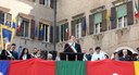 Il palco con le autorità durante l'intervento del sindaco Muzzarelli