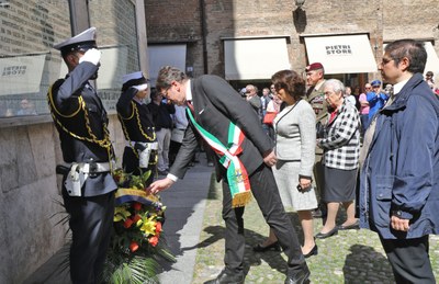 Omaggio al Sacrario della Ghirlandina