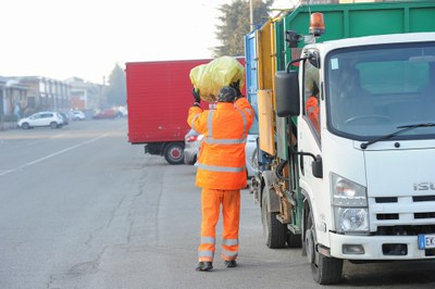 Immagine del nuovo servizio di raccolta porta a porta nelle Zai
