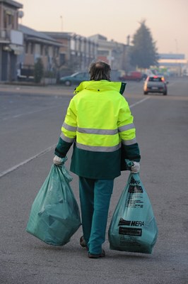 Immagine del nuovo servizio di raccolta porta a porta nelle Zai