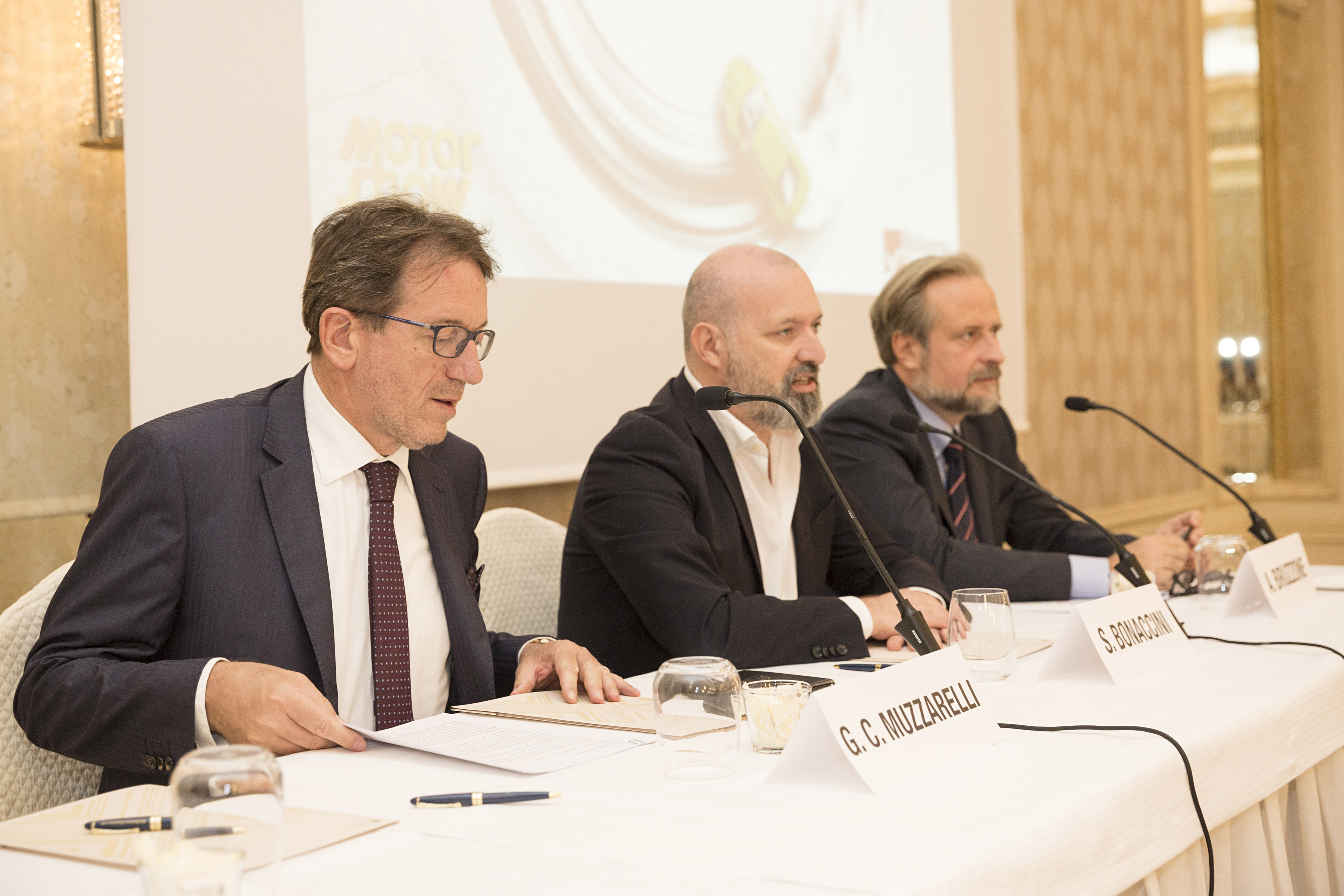 I relatori della conferenza stampa di Milano