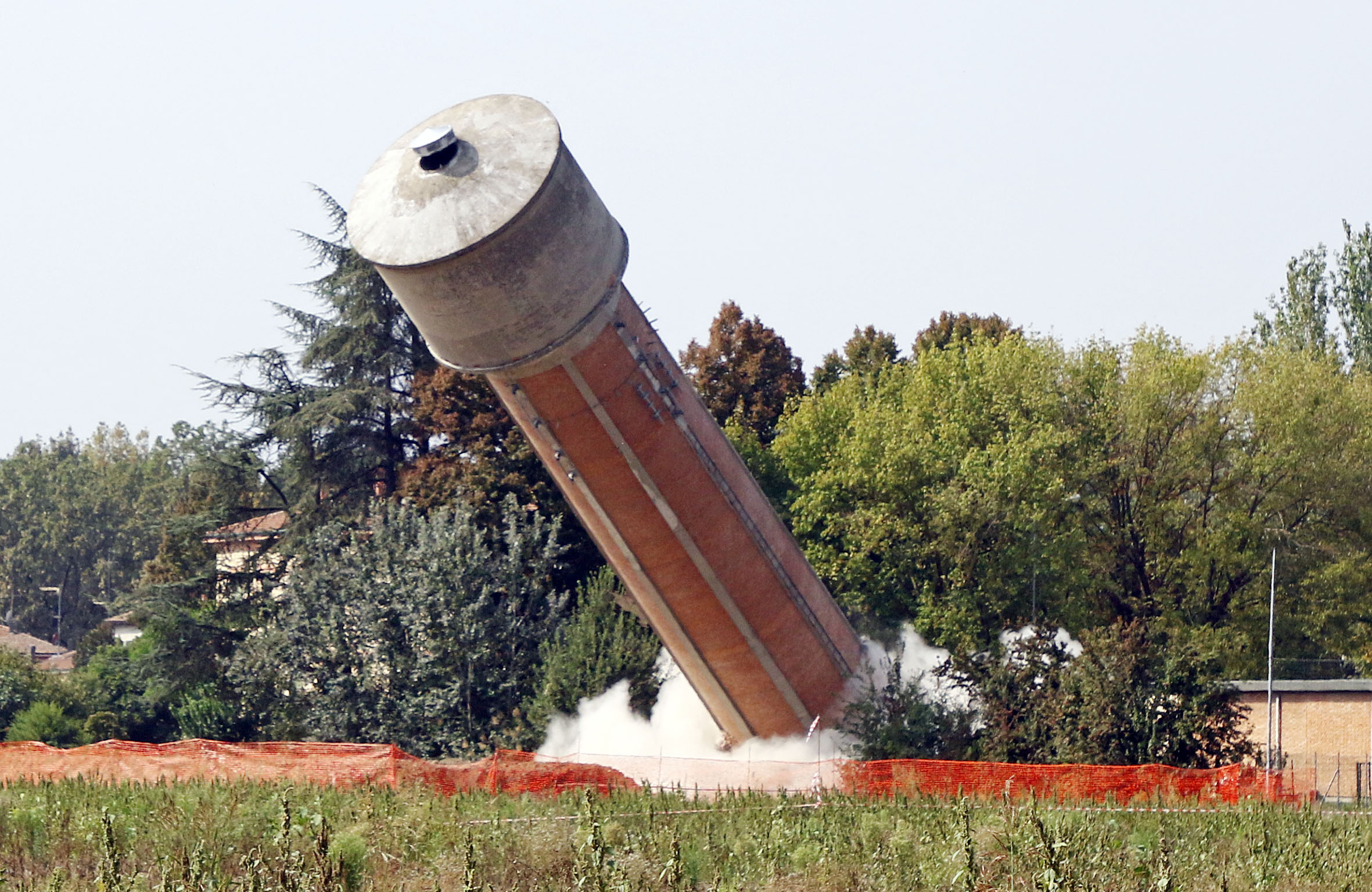 Demolizione torre San Donnino