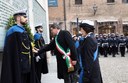 Deposizione di una corona al Sacrario