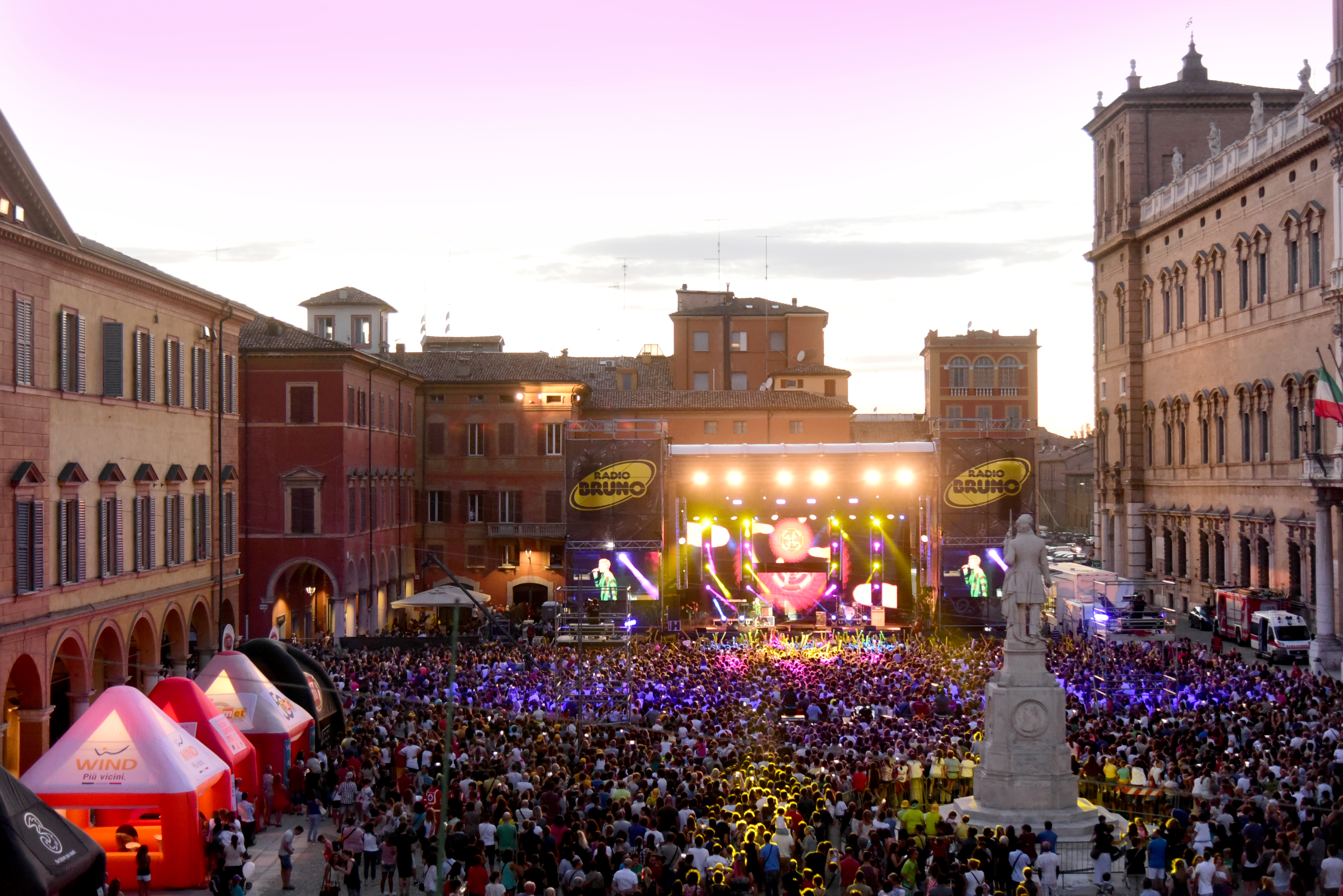 Piazza Roma.JPG